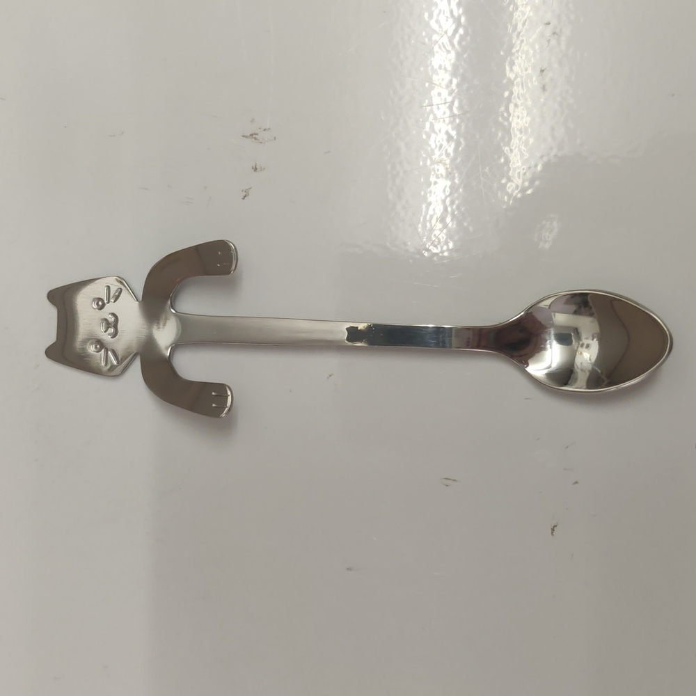 Cat spoon